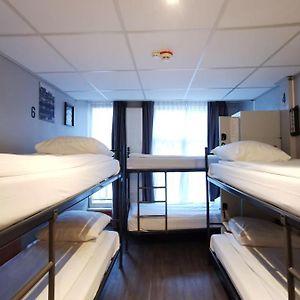 Dormitory Room Mixed