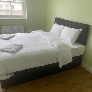Budget King Room