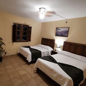 Hotel Jardin Cantador
