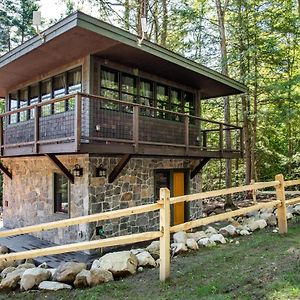 Trekker, Treehouses Cabins And Lodge Rooms