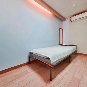 Standard Room with 1 Single Bed