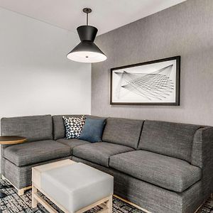 Queen Room Two Queen Beds Sofa Bed High Floor