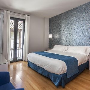 Double or Twin Room Balcony