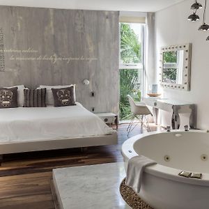 Master Queen Suite