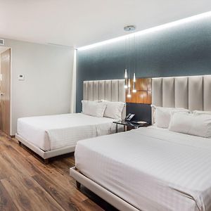 Executive Triple Room