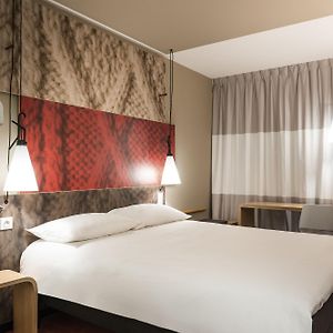Standard Double Room Disability Access