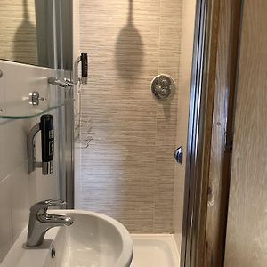 Classic Single Room