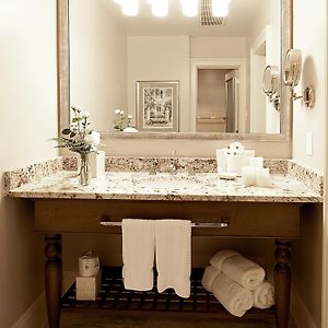 Premium King Room