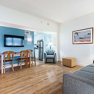 One-Bedroom King Suite