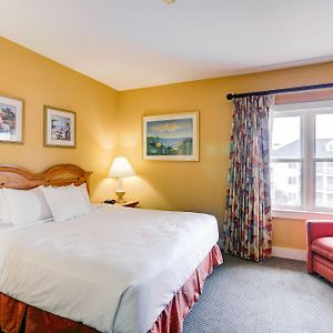 One-Bedroom King Suite