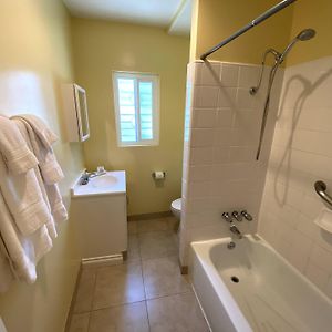 Executive Queen Room