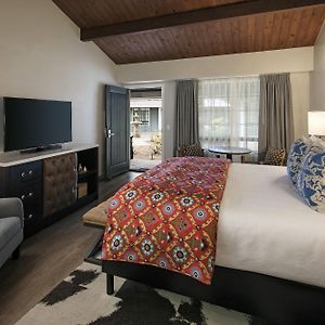 Courtyard King Room