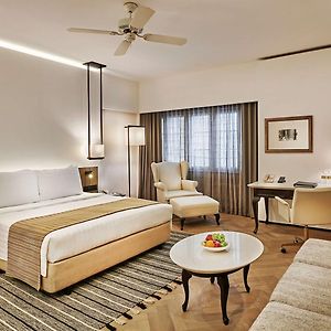 Premier Deluxe King Room