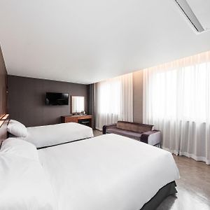 Large Twin Room