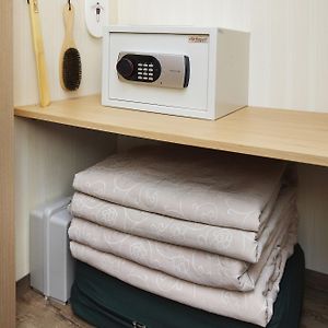 Economy Twin Room