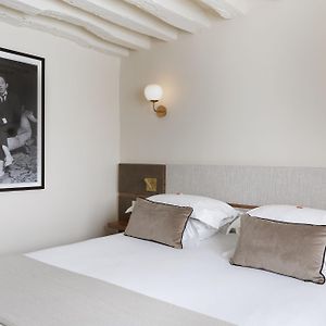Small King Room