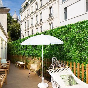 Le Village Montmartre By Hiphophostels