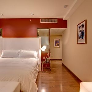 Prime King Room