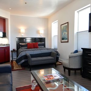Premier King Room