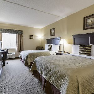 Queen Room Two Queen Beds