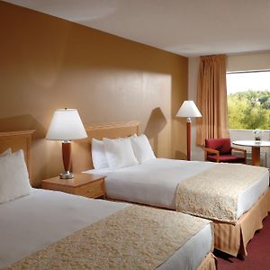 Queen Room Two Queen Beds