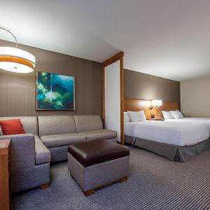 Queen Room Two Queen Beds Sofa Bed Accessible Tub