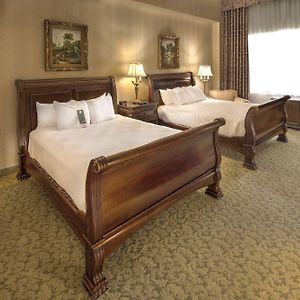 Queen Room Two Queen Beds Non-Smoking