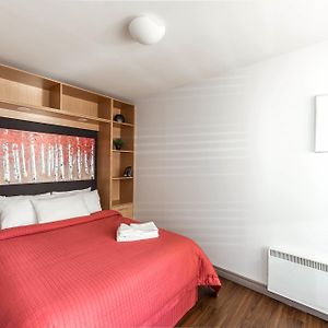 Comfort Queen Room