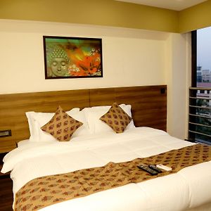 Premium King Room