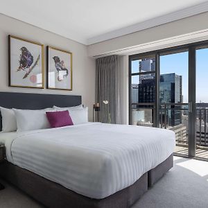One-Bedroom King Suite