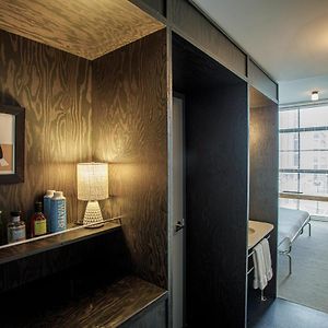 Medium King Room