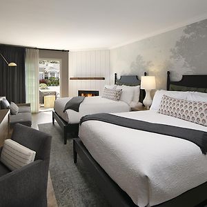 Deluxe Queen Room Two Queen Beds