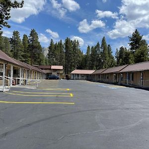 Pinewood Inn