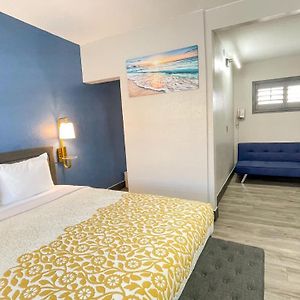 Queen Suite