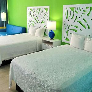 Efficiency Top floor Room