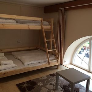 Quintuple Room