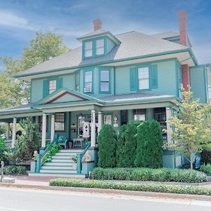 Captain Mey'S Inn