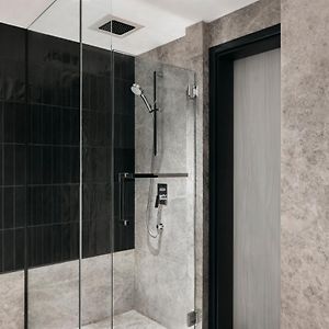 Premium King Room