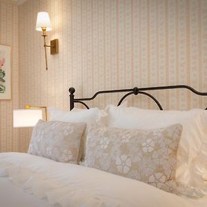 Queen Suite