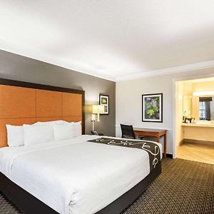 King Room Mobility or hearing accessible