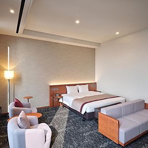 Premium King Room
