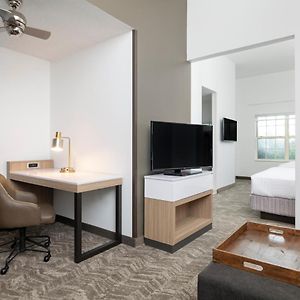 Queen Suite