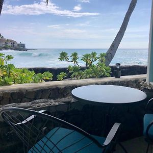 Petite Oceanfront King Room
