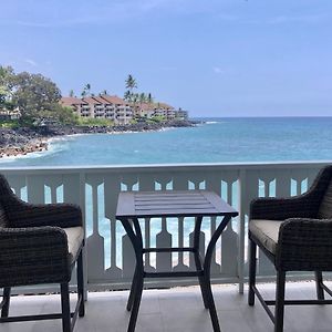 Deluxe Oceanfront King Room