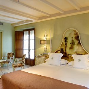 Twin Room Extra Bed