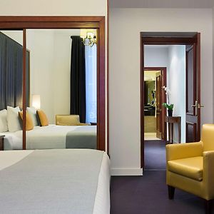 Grand Premium Room