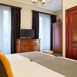 Melia Twin Room