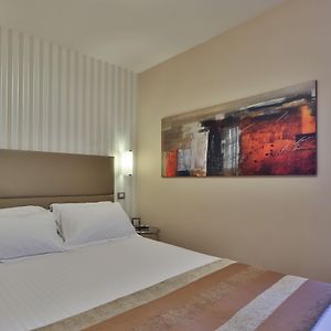 Classic Queen Room