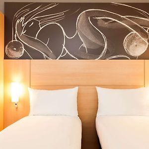 Standard Room 2 Single Beds