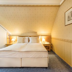 Deluxe Junior Suite